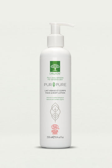 Druide Pur and Pure Organic face and Body Lotion dispenser of 250 ml, 8.4 US fl. oz. shown against a clear background.